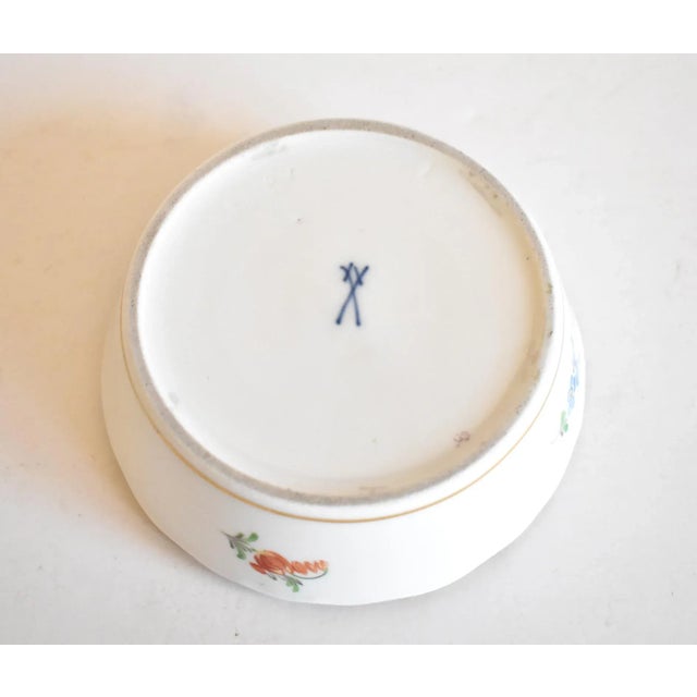 White Meissen Scattered Flowers Pattern Bowl For Sale - Image 8 of 10