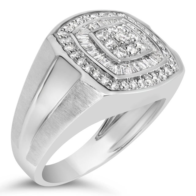 Contemporary 14K White Gold Men's Diamond Band Ring (1 cttw, H-I Color, SI1-SI2 Clarity) For Sale - Image 3 of 6
