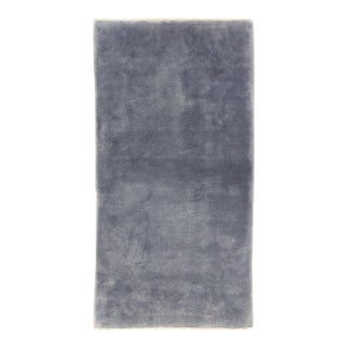 Galerie Shabab Collection Mid-20th Century Chinese Art Deco Throw Rug For Sale