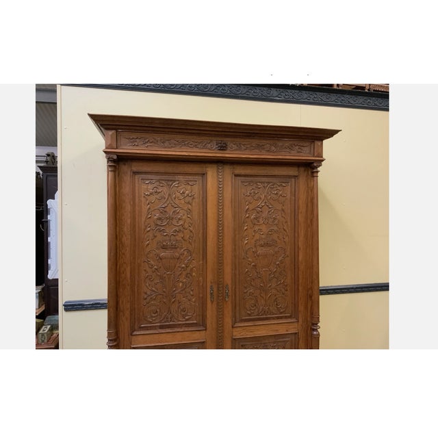 Antique Neo-Renaissance Wardrobe in Oak, 1880 For Sale - Image 9 of 11