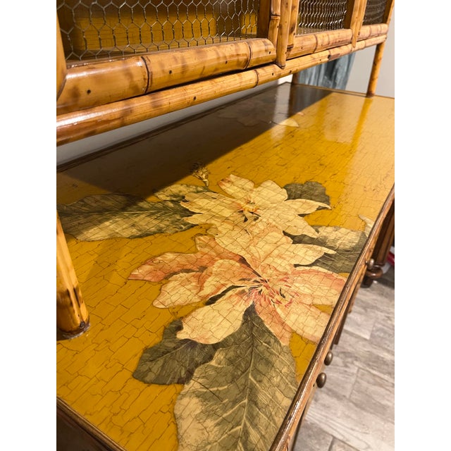 1940s Vintage Tortoiseshell Bamboo Large Floral Decoupage Chinoiserie Display Cabinet For Sale - Image 5 of 15