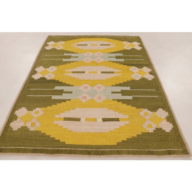 Handmade in natural abaca, this 6x8 contemporary rug joins Rug & Kilim’s Scandinavian collection, showcasing a special...