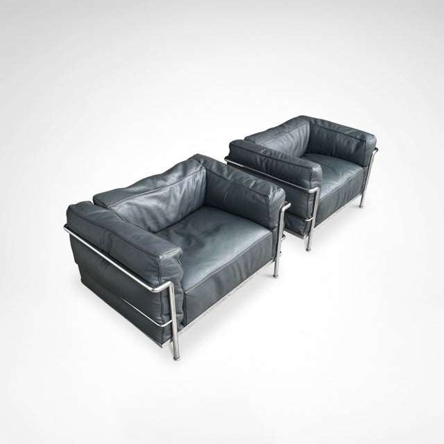 LC3 Down Cushions Y Leather Armchairs by Le Corbusier for Cassina, 1990s, Set of 2 For Sale - Image 9 of 11