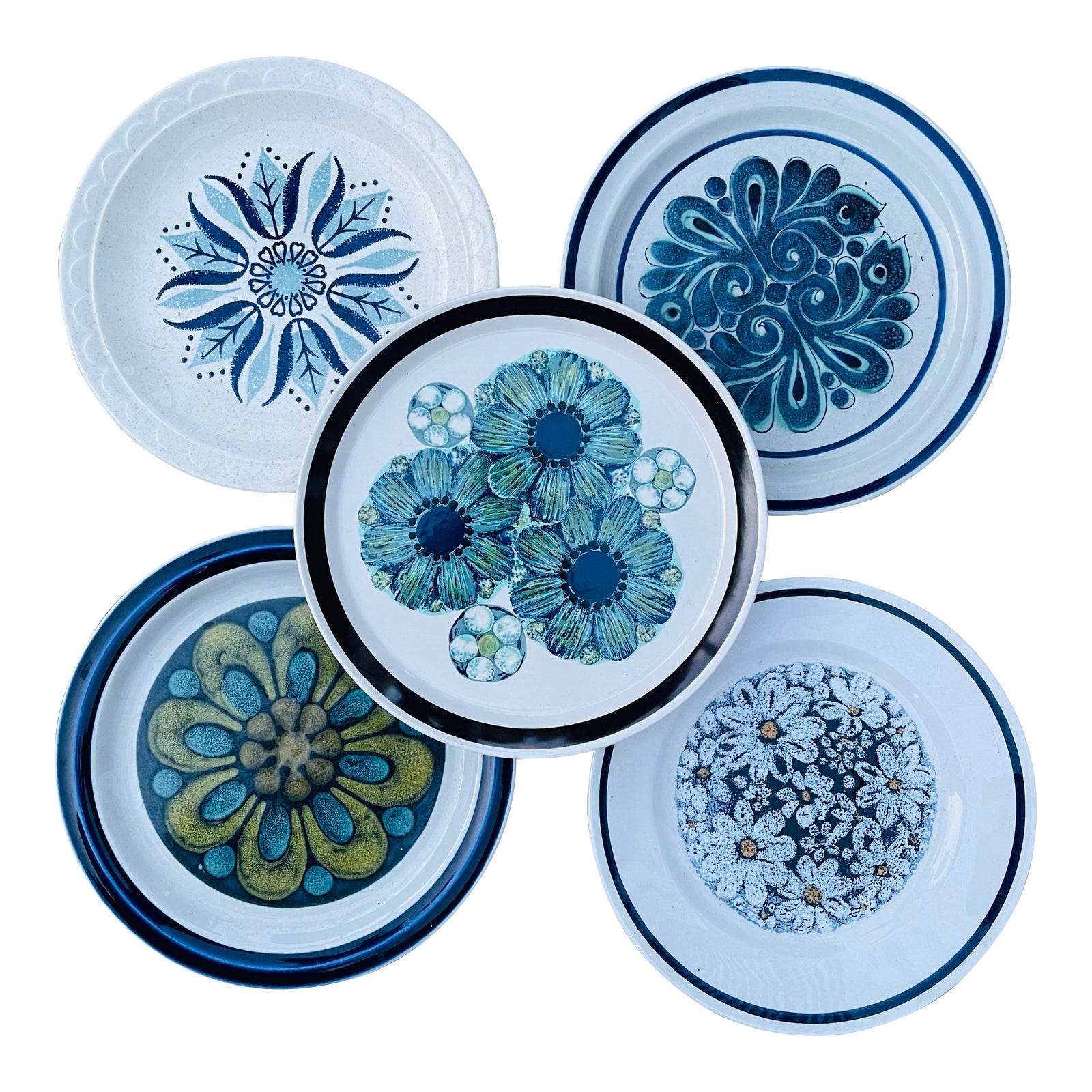 Mismatched Set of 5 Vintage Blue Stoneware Dinner Plates Chairish