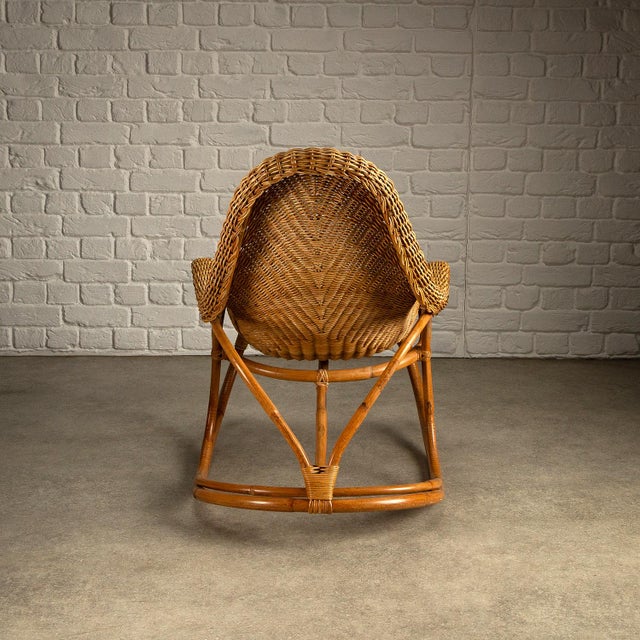 Tan Art Nouveau Rocking Chair in Wicker by Victor Horta, 1905 For Sale - Image 8 of 18