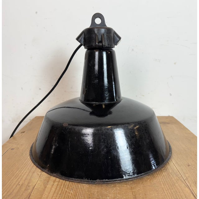 Industrial Black Enamel Factory Lamp with Cast Iron Top, 1950s For Sale - Image 14 of 18