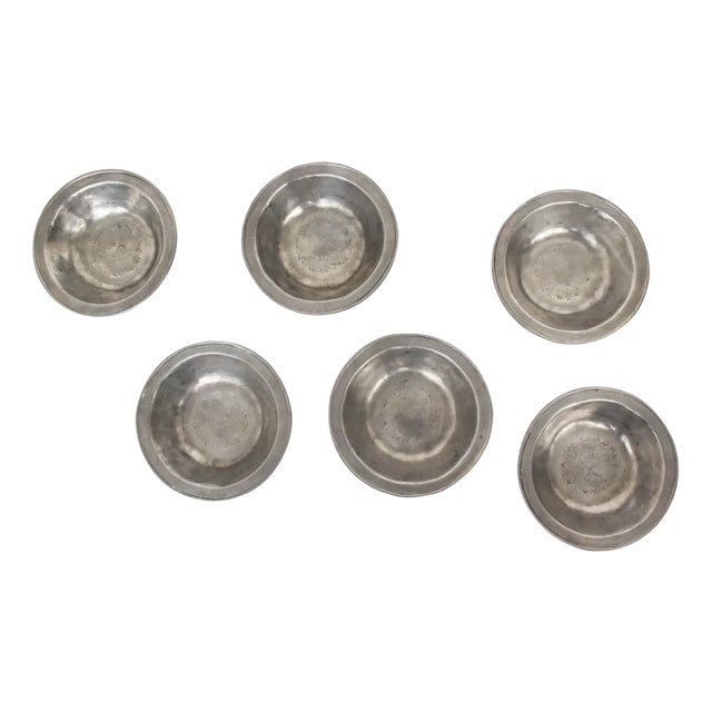 Antique Hammered Pewter Bowls, 1600, Set of 6 For Sale