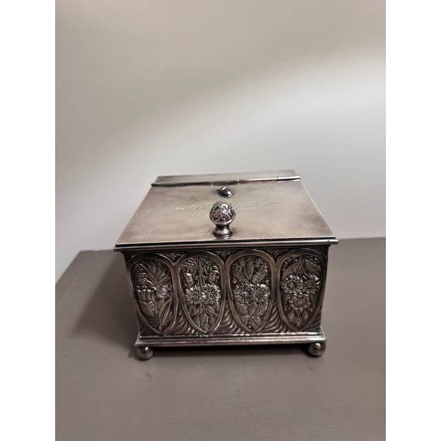 19th Century Pairpoint Manufacturing Co. Silver-Plate Humidor For Sale - Image 12 of 13