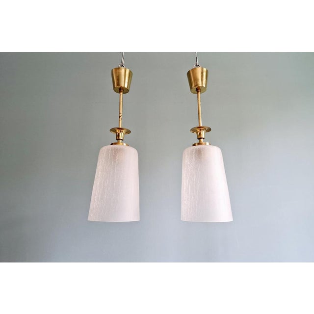 Mid-Century Pendant Lights in Brass and Clear Crackled Glass, 1950s, Set of 2 For Sale - Image 14 of 16