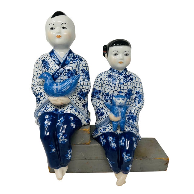 Pristine 1980s Chinoiserie Cobalt Blue & White Porcelain Shelf Sitters - A Pair For Sale - Image 4 of 16