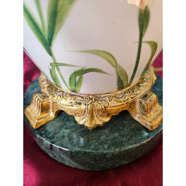 Late 20th Century Floral Porcelain Ginger Jar Lamp Gilt Wood and Marble Accents For Sale In Indianapolis - Image 6 of 9