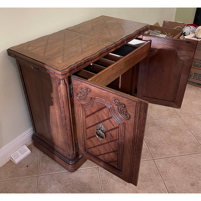 Flip-Top Server Hutch For Sale - Image 4 of 4