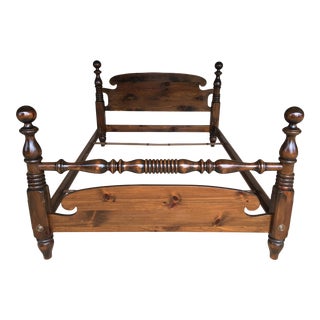 Ethan Allen Antiqued Pine Cannonball Queen Size Bedframe For Sale