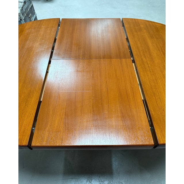 Round Extendable Table from Baumann, 1960s For Sale - Image 11 of 15