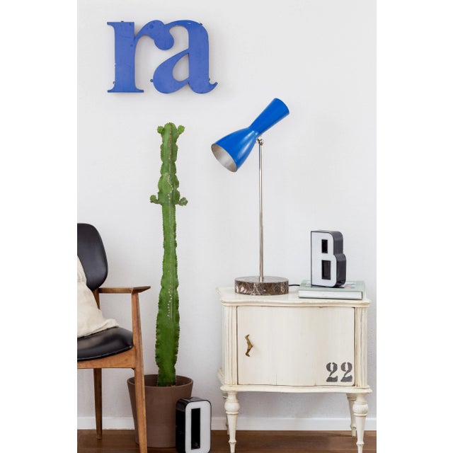 Contemporary Aluminum Blue Wormhole Table Lamp by Simone Calcinai for Brass Brothers For Sale - Image 3 of 4