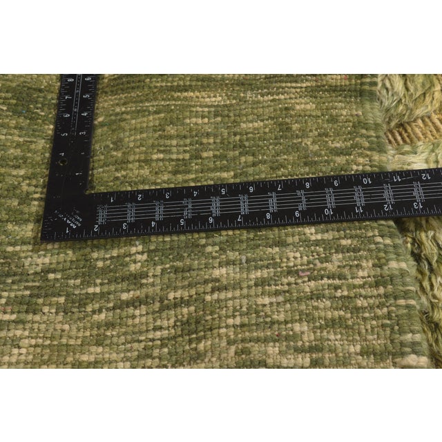Textile Contemporary Beni Mrirt Moroccan Rug, 06'06 X 09'10 For Sale - Image 7 of 10