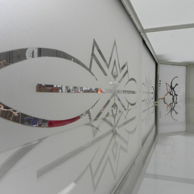 Art Deco Display Cabinet on Legs, 1920s For Sale - Image 3 of 18