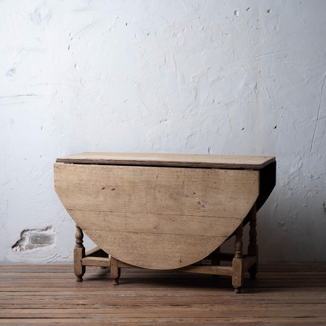 English Oak Gate-Leg Table, 18th Century For Sale - Image 9 of 18