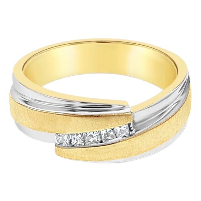 Brushed Satin Princess Cut Diamond Wedding Band, Size 10 For Sale