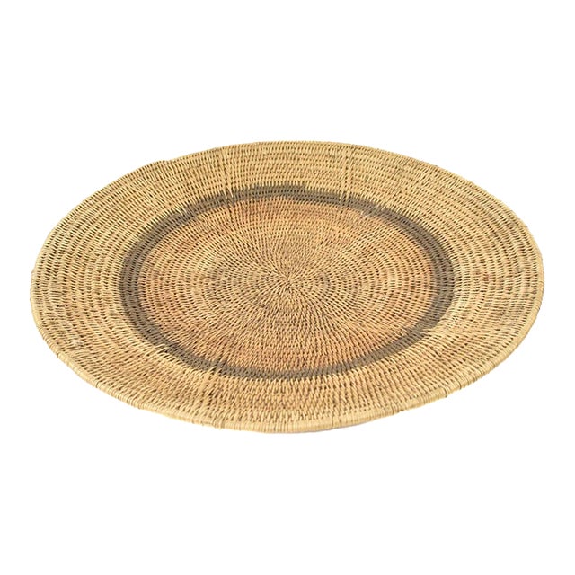 Early 20th Century Makenge Flat Wedding Basket Zambia 18 Inch For Sale