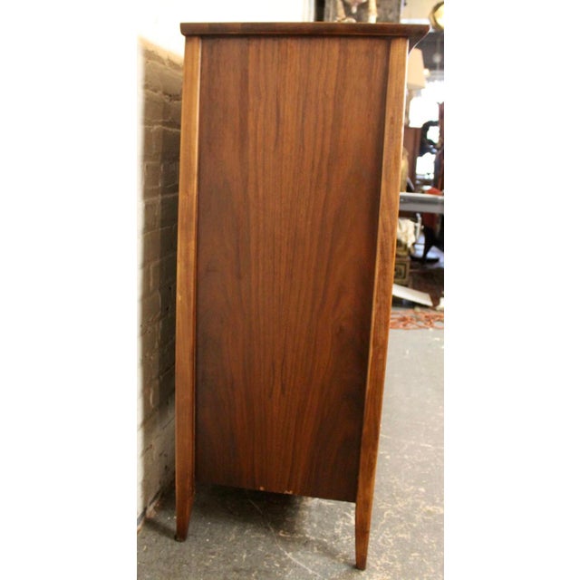 Mid 20th Century Walnut Hiboy Dresser by Harmony House For Sale - Image 16 of 16