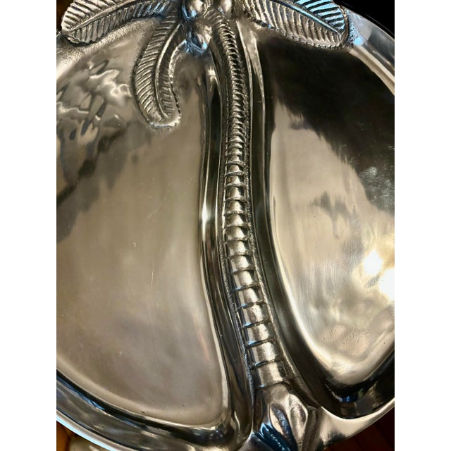 Art Deco Vintage 1970s Old Town Imports Large Palm Tree Aluminium Platter for Coastal Seaside Decor For Sale - Image 3 of 10