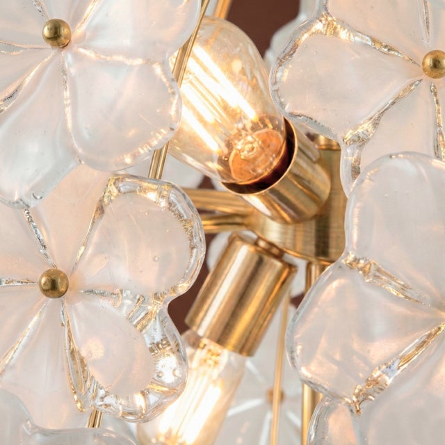 Gardenia Ball Hanging Lamp, 1980s For Sale - Image 4 of 5