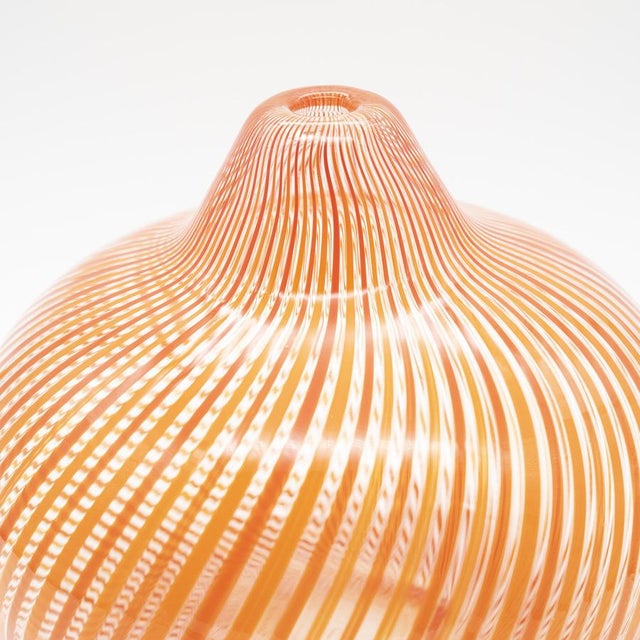 1980s Hand-Blown Filigrana Glass Vase by Mario Colelli and Hertha Bengtson for Rosenthal, 1980s For Sale - Image 5 of 9