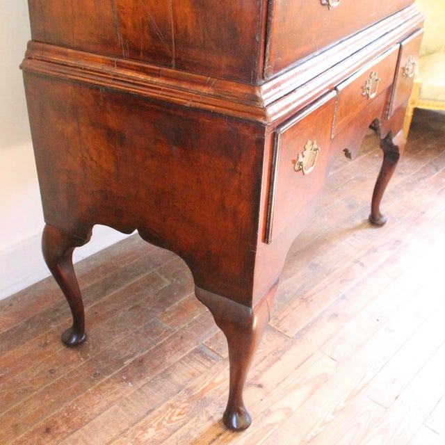 Early 18th Century Early Georgian English Burl Walnut Highboy Chest on Stand For Sale - Image 5 of 17