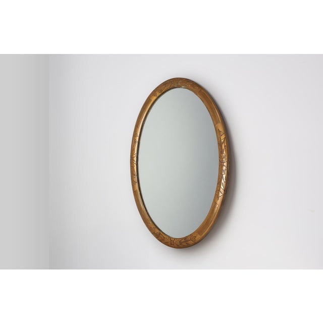 1920s Art Deco French Oval Gilded Mirror in Carved Wood, 1920s For Sale - Image 5 of 10