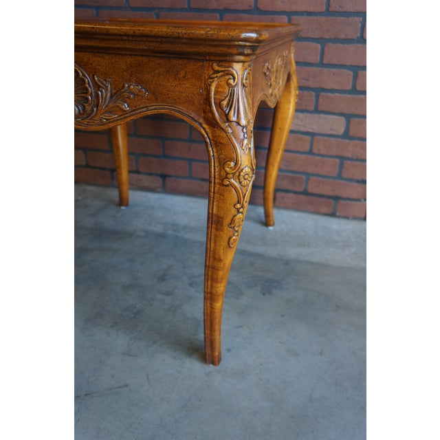French Provincial Henredon French Provincial End Table For Sale - Image 3 of 6