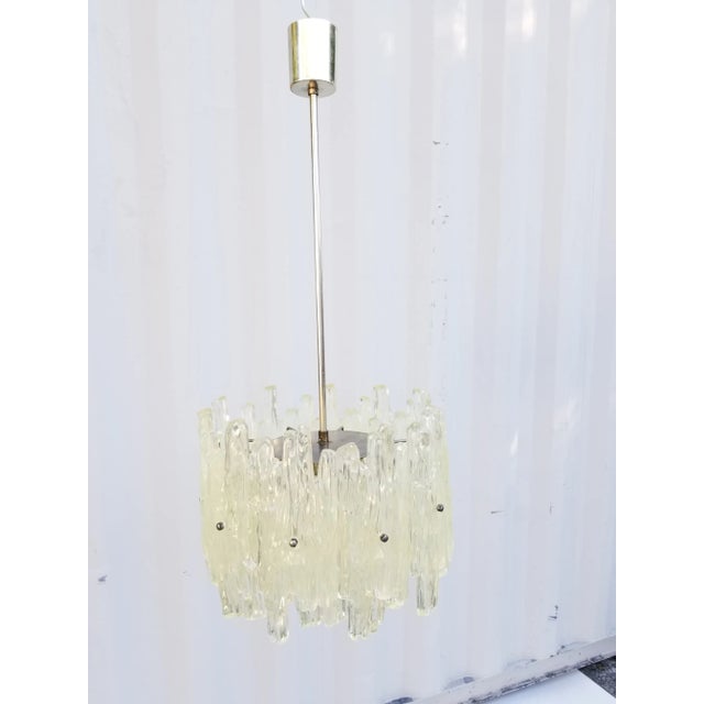 1970s Kalmar Lucite Ice Chandelier For Sale - Image 10 of 13