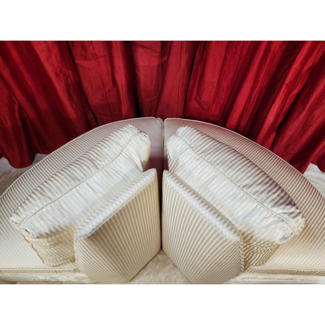 Avail Thru 1/14/2026 Councill Bespoke Luxury Semicircle White Striped Sofa - Rare Item For Sale - Image 14 of 17