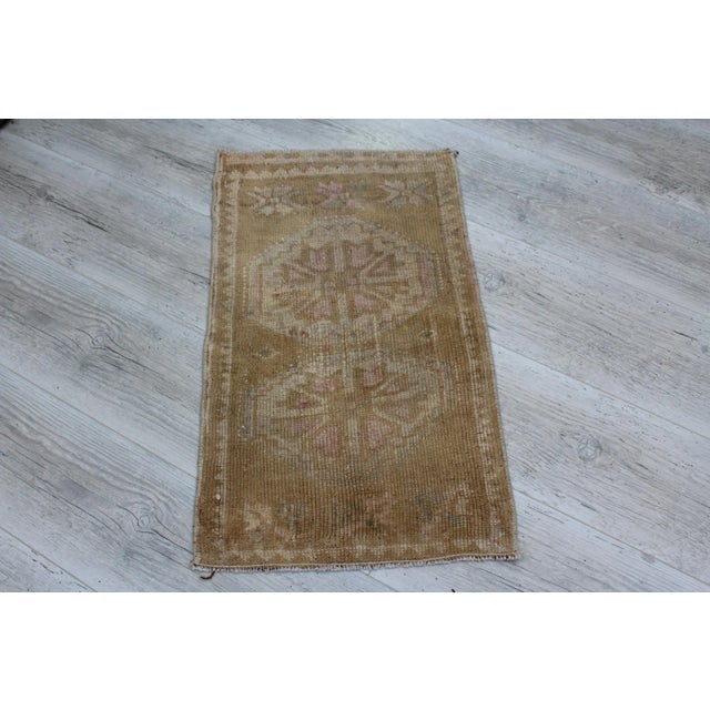 Vintage Turkish Rug - 17"x28.5" For Sale - Image 9 of 9