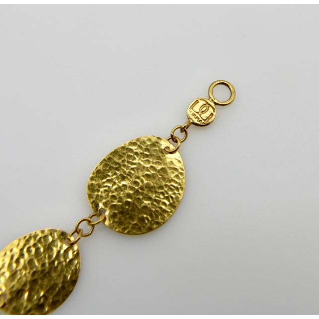 Gold 24k Gold Gurhan Lush Collection Hand-Hammered Disc Bracelet For Sale - Image 8 of 11