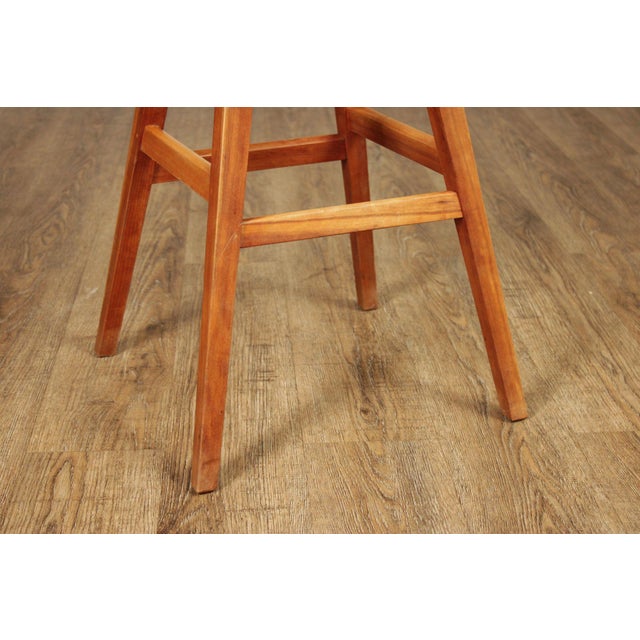 Wood Thomas Moser Pair Of Cherry Splay Leg Counter Stools For Sale - Image 7 of 18
