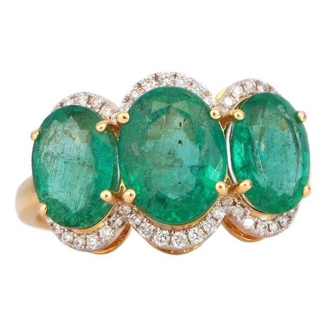 Three Stone Yellow Gold Natural Oval Emerald Ring With Natural Diamonds For Sale