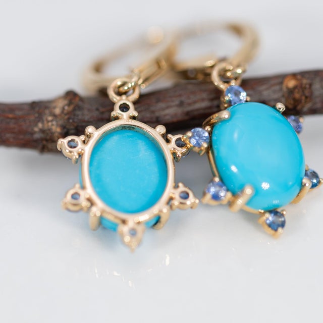 2020s 6Ct Sonoran Turquoise Earrings With Blue Sapphire: Solid 14k Gold, 11x9mm, Pair For Sale - Image 5 of 5