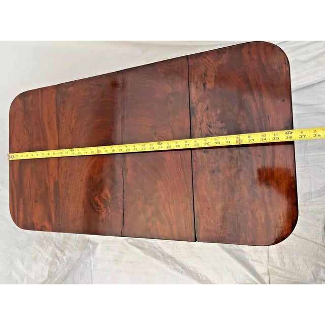 Wood 1920s Antique American Empire Side Table Locking Top Drawer With Easel Pad Mahogany For Sale - Image 7 of 10