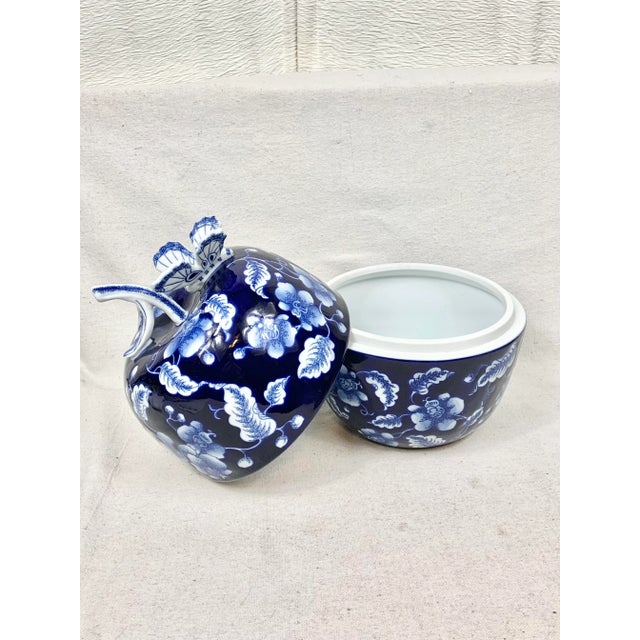 Vintage Large Chinoiserie Butterfly Container For Sale - Image 4 of 13