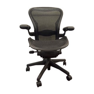 Aeron Office/Desk Chair with Lumbar Support For Sale