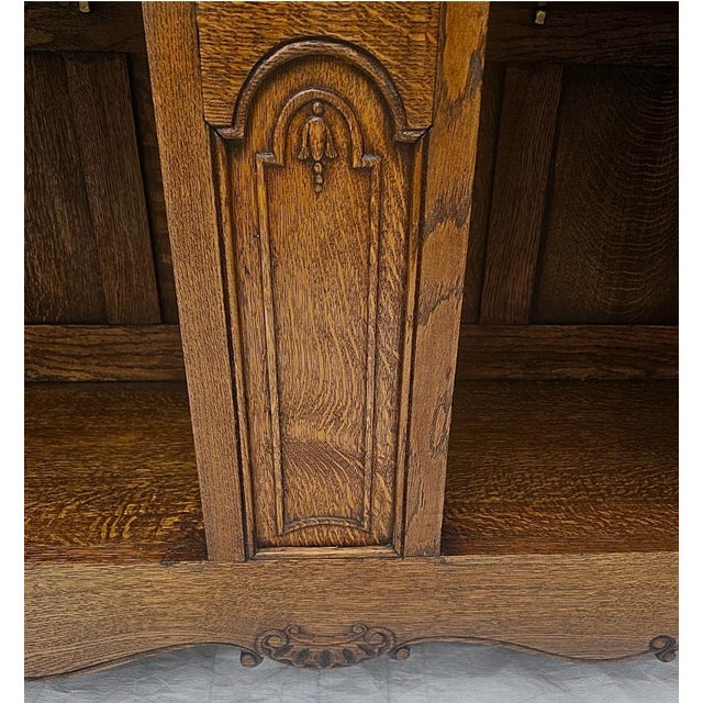 Brown Antique 1900s French Tiger Oak Display Cabinet, Louis XV Style, Carved Glass Door Bookcase For Sale - Image 8 of 17