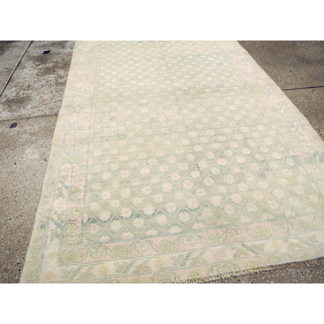 Textile Galerie Shabab Collection Mid-20th Century Indian Cotton Agra Rug For Sale - Image 7 of 9