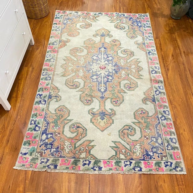 Vintage Neutral Oushak Rug For Sale - Image 12 of 12