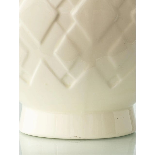 Vintage Ceramic Urn Table Lamp in Glacial Blue with New William Morris Shade For Sale - Image 10 of 13