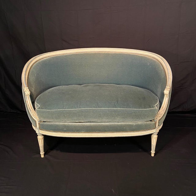 Antique French Louis XVI Painted Carved Loveseat and Pair of Bergeres -Set of 3 For Sale In Portland, ME - Image 6 of 10