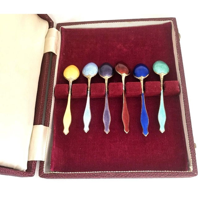 1950s Gustav Hellstrøm Norway Sterling Guilloché Enamel Vermeil Demitasse Spoons, Set of 6 in Original Case For Sale - Image 4 of 11