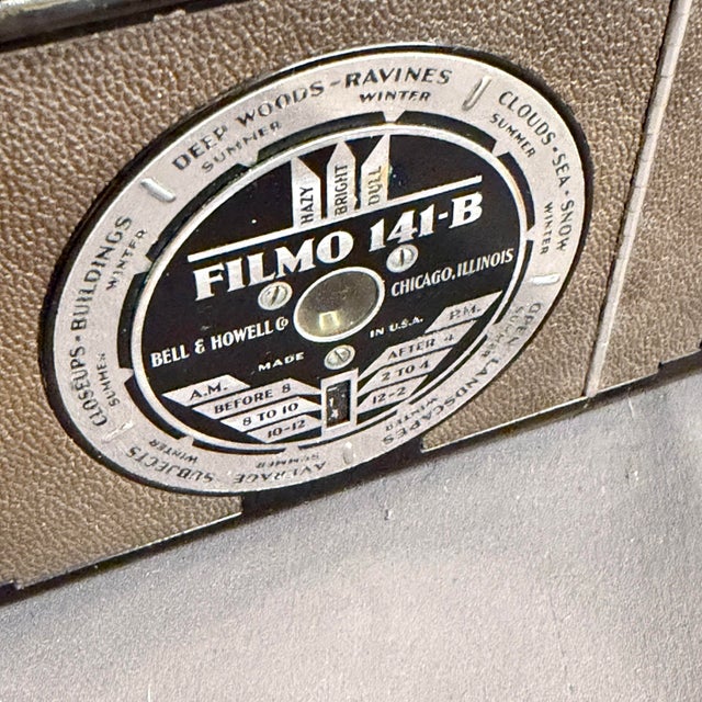 1930's Art Deco Bell & Howell Filmo 141-B 16mm Motion Picture Camera For Sale - Image 16 of 16