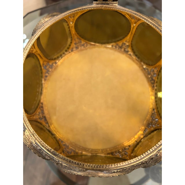 Amber French Ormolu & Amber Glass Round Jewelry Box For Sale - Image 8 of 12