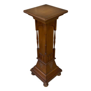Renaissance Style Carved Wood Pedestal, 20th Century For Sale